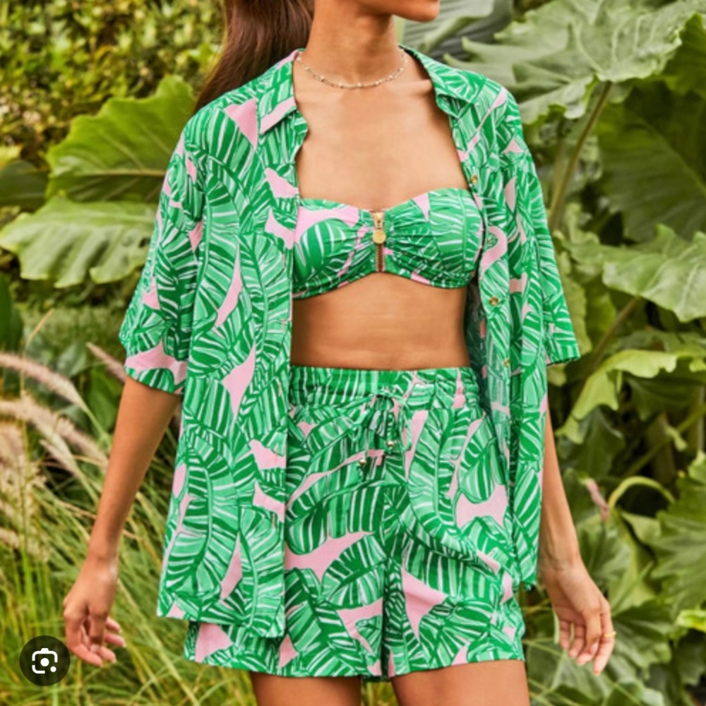 NWT Lilly Pulitzer 4” Riv Cover Up Shorts Conch Shell Lets Go Bananas Small